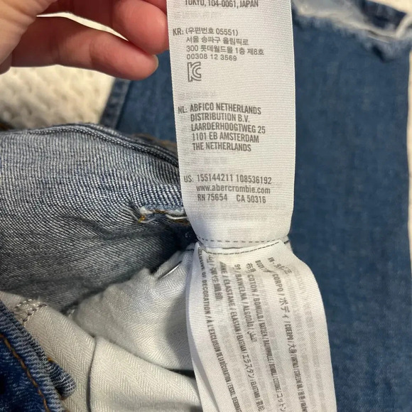 Abercrombie Ankle Straight Ultra High Rise Curve Love Medium Destroy Size 10L 30 - Picture 12 of 13
